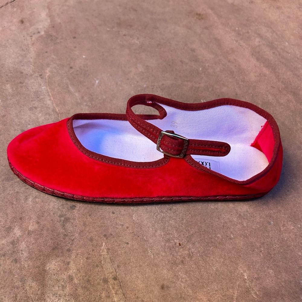 NWOT Folkloore Mary Jane Friulane Slippers
